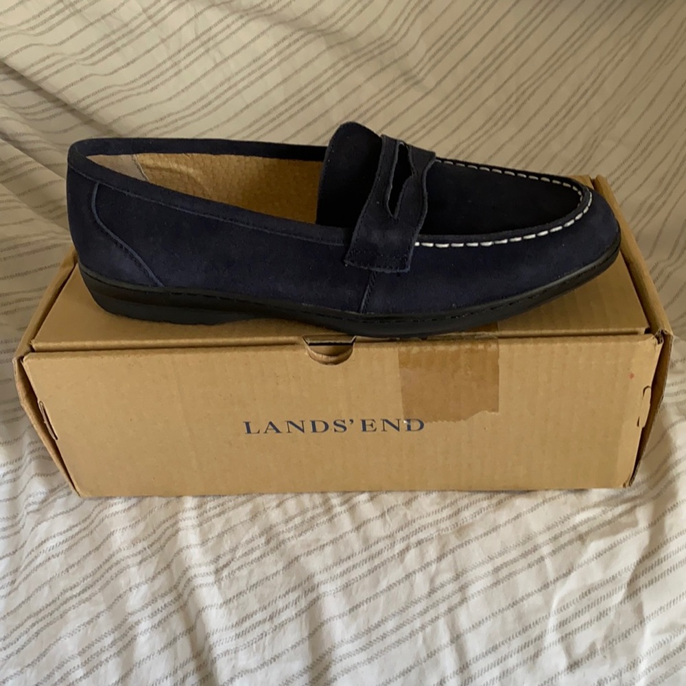 Brand new Lands End Lakewood suede loafer in navy blue.